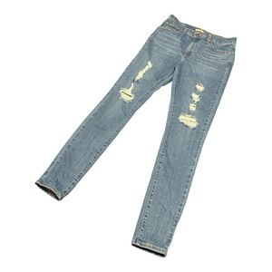 Levi's Size 28 High Rise Super Skinny Distressed Stretch Medium Indigo Wash Cute